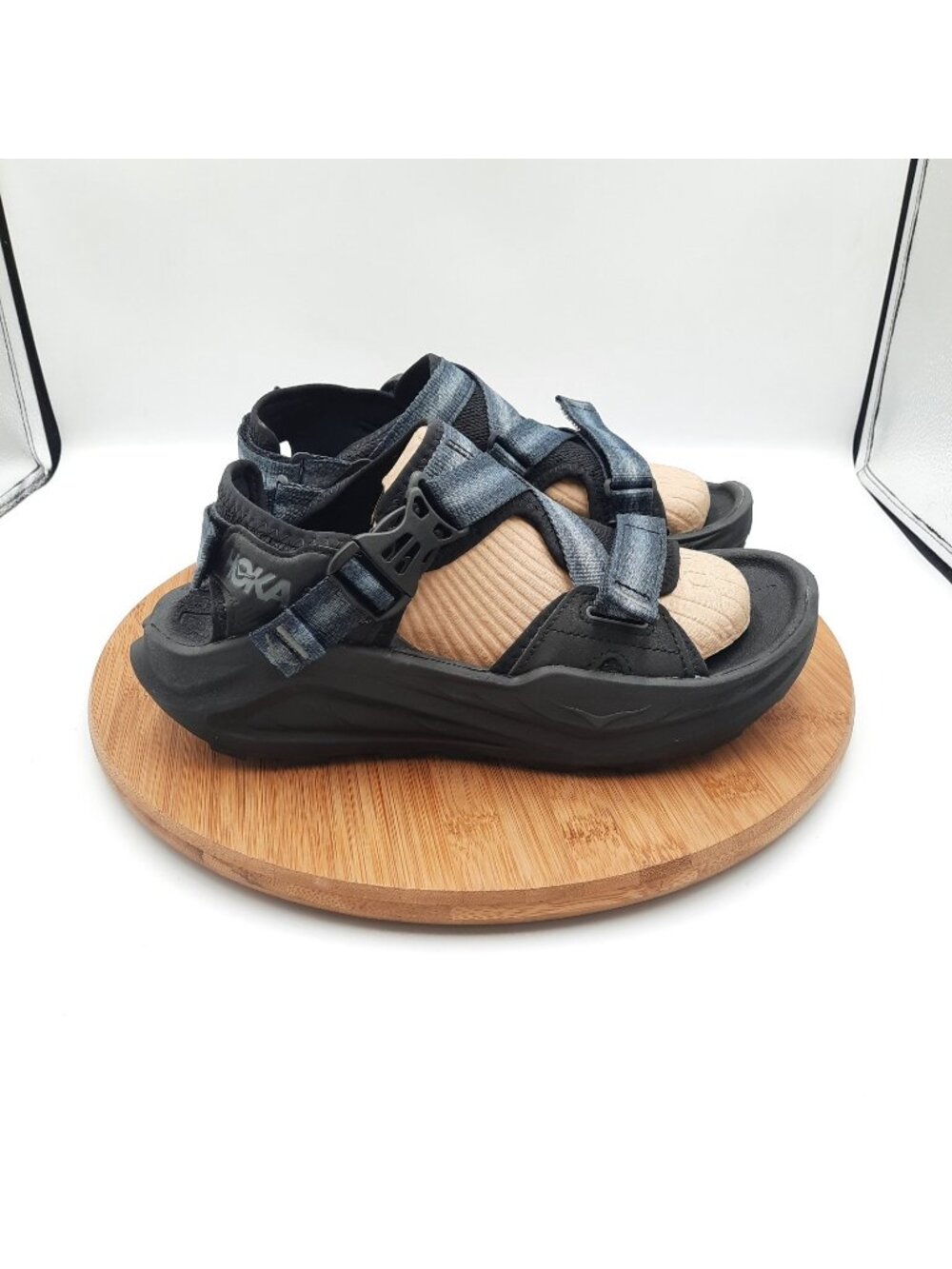 Hoka One One Infini Hike TC Womens Size 9 Sandals Black Hook Loop Vibram NEW